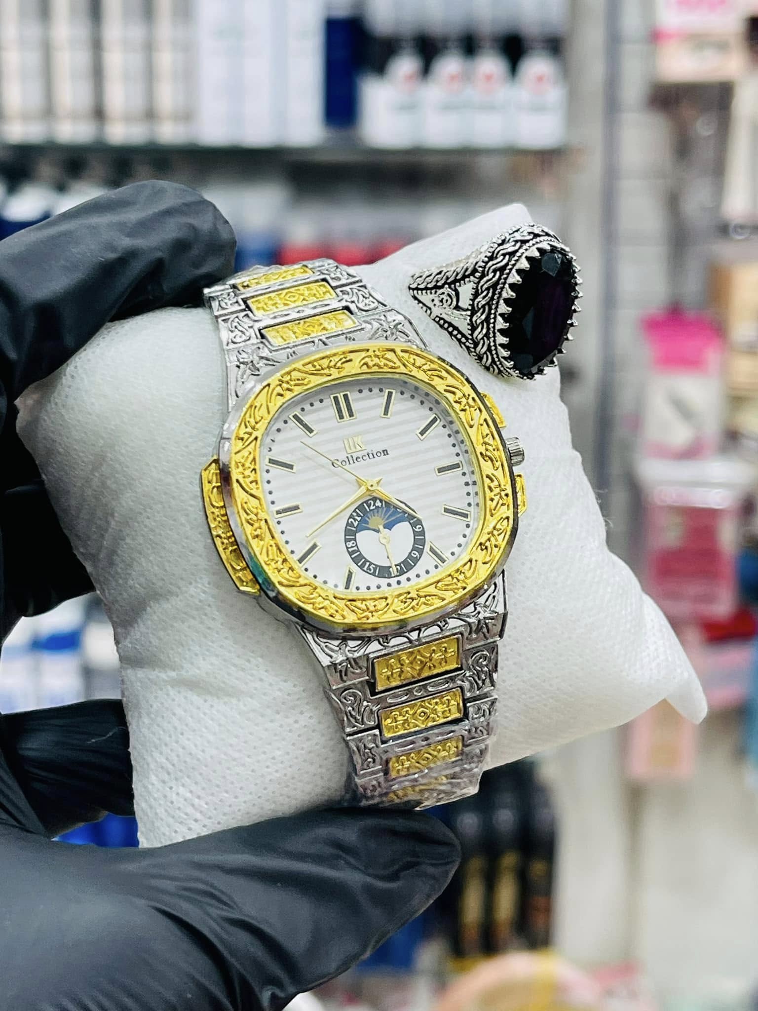 New Trending Abudhabi Collection Golden silver Luxury Chain Analog watch for men Boy